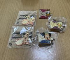 ディズニーリゾート ３５周年 等身大パネル 未使用 2025年最新】ディズニー35周年の人気アイテム - メルカリ