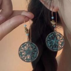 青緑色 花模様 フック式ピアス