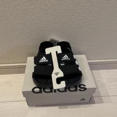 adidas キッズ用サンダル　新品未使用　ブラック/ホワイト 140