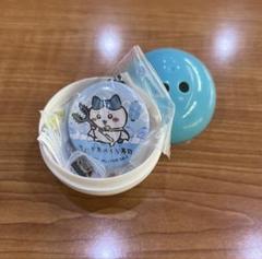 【新品】ちいかわ　くら寿司　缶バッジ　ハチワレ