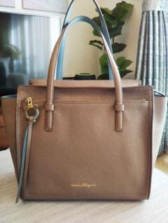 フェラガモ バッグ トートバッグ FERRAGAMO AMY 21F478 625051 NERO GR フェラガモ バッグ トートバッグ FERRAGAMO AMY 21F478 625051 NERO GR