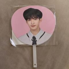 seventeen ドギョム　うちわ SEVENTEEN ドギョム うちわセット 新品 - メルカリ