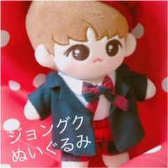 BTS ジョングク　ぬいぐるみ　20cm トレカ　ミニフォト BTS ジョングク ぬいぐるみ 20cm トレカ ミニフォト - メルカリ