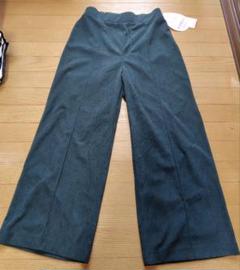 ワイドパンツ グリーン 新品未使用 低身長さんのサムネイル