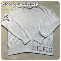 TOMMY HILFIGER サイドスリットニット ヘムロゴクルーネックセーター