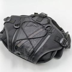 【レア】クシタニ<限定>レザーウエストバッグ・ボディバッグ・ヒップ 大容量 美品 2025年最新】クシタニ ウエスト バッグの人気アイテム - メルカリ