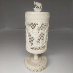 入荷now 口コミ 美品 東洋美術 メルカリ - 骨董 虫籠 細密透し彫 網目龍文 象 彫刻・オブジェ