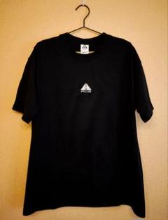NIKE ACG センターロゴ刺繍Ｔシャツ　黒　nike acg ブラックシャツ
