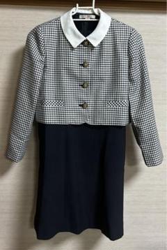 女児スーツ　卒園式入学式　ジャケット(白紺の千鳥格子)＆ジャンパースカート(紺)