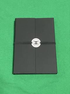 シャネル ラコレクション ノベルティ ノート ピンバッチ CHANEL - 《新品》シャネル ラコレクション ピンバッジの通販 by