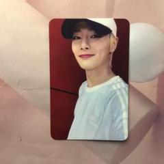 Straykids フォトカード ヒョンジン アイエン I.N サノク GZcmeJ2akAAGKY3.jpg