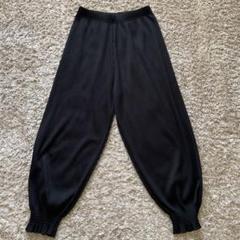 ブラックプリーツサルエルパンツ Mサイズ丈90㎝ - メルカリ
