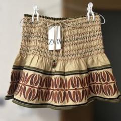 ZARA 刺繍ミニスカート　タグ付きのサムネイル