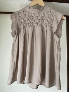 AG by aquagirl☆ベージュ ノースリーブブラウス ギャザー入り