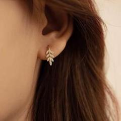 ピアス ゴールド 韓国 レディース ラインストーン リーフイヤリング
