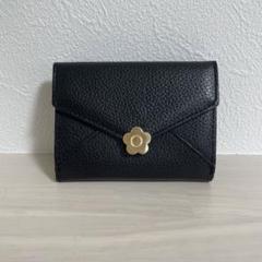 【美品】MARY QUANT シーリングデイジーレター ミニウォレット 黒 公式】MARY QUANT マリークヮント シーリングデイジーレターミニ
