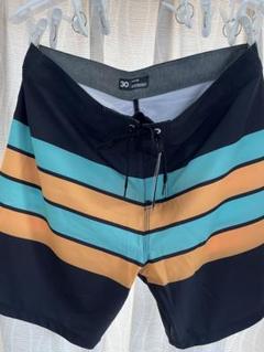 新品未使用Hurley 海パンストライプ水着 サイズ30
