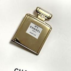 新品同様　CHANEL ブローチ No5 シャネル　ゴールド　ブラック　完売 2025年最新】シャネル NO5 ブローチの人気アイテム - メルカリ