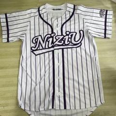 あ*お様 NiziU アヤカ ユニフォーム NiziU アヤカ ユニフォーム シャツ - メルカリ