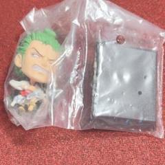 ワンピース ゾロ フィギュア 黒い台座付き