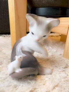 驚いた仔猫ちゃん - Lladro-Japan