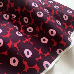 新品★marimekko はぎれ　キャンバス　生地　ミニウニッコ　ピンク　濃紫