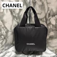 【新品未使用】CHANEL ミニボストンブラック　化粧ポーチ　ホワイトロゴのサムネイル