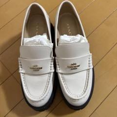 COACH（ローファー/革靴 ・ ホワイト/白色系）のフリマアイテム一覧