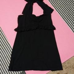 ホルターネックのトップス
