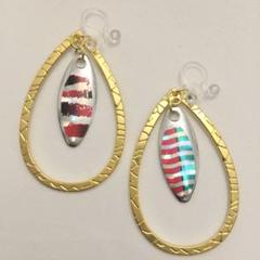 色違いルアーイヤリング(ノンホールピアス)❤️マスクチャームに加工可能