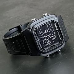 カシオ　デジタル腕時計　新品　海外並行輸入品　反転液晶　ブラックシンプルモデルのサムネイル
