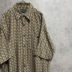 00s 半袖　柄シャツ　レーヨン　メンズS 古着　個性派　奇抜