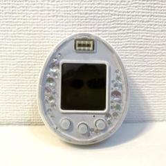 たまごっちピース　裏ぶた無し たまごっちP's ホワイト Tamagotchi たまごっちピース 白 - メルカリ