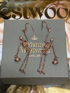 Vivienne Westwood スケルトンピアスピンクゴールド
