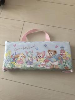 ダッフィー&フレンズ　ポータブルクッション　カムファインドスプリングのサムネイル