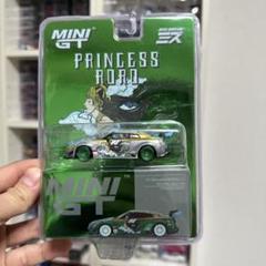 チェイスカー　ミニGT　NISSAN 35GT-R PRINCESS RORO Amazon.com: 35GT-RR Ver.2 LB-Silhouette Works GT RHD (Right