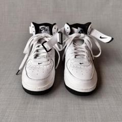 極美品 NIKE AIR FORCE1 MID 07 ホワイト 24.5cmのサムネイル