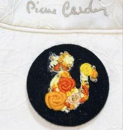 立体フランス刺繍　オレンジ色　猫　ブローチorヘアゴム　直径38㎜　送料無料