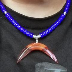 【ハンドメイド045】【ブーメラン三日月 】流木エポキシホワイトハーツネックレス