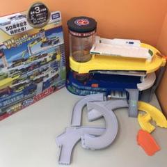 トミカ セット まとめ売り 50周年記念特別仕様 接続道路 2025年最新】ダブルアクショントミカビル用接続どうろの人気