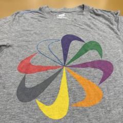 ナイキ 風車Tシャツ