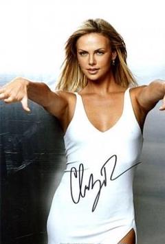 ハリウッド　女優　シャーリーズ・セロン 　証明書付き　直筆サイン入りフォト シャーリーズ・セロン 直筆サイン入り写真 保証書 マッド