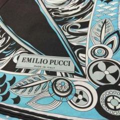 ④EMILIO PUCCI シルクスカーフ 85×85cm