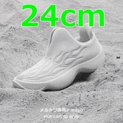 2025年最新】ASICS takaの人気アイテム - メルカリ
