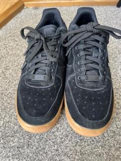 完売必至！【Nike】エアフォース 1 '07 LV8/ライトカーキ×黒 エア フォース 1 NIKE AIR FORCE '07 LV8 ナイキ メンズ BLACK