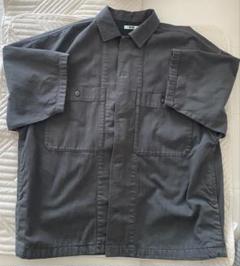 UNIQLO グレー 半袖シャツ