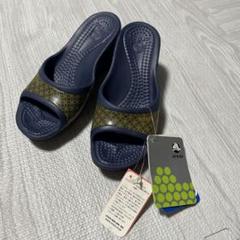 【良品】crocs クロックス　ササリー　サンダル　ウエッジソール 未使用】クロックスササリー ウェッジソールサンダルホワイト