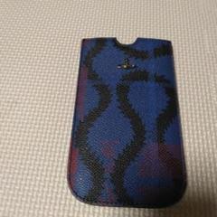 22年最新 ヴィヴィアン スマホケースの人気アイテム メルカリ