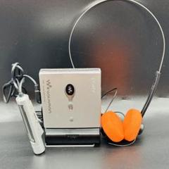 SONY MD WALKMAN  MZ-E700 レトロ風ヘッドホン付 SONY MD WALKMAN MZ-E700 レトロ風ヘッドホン付 - メルカリ