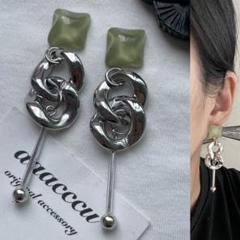 ▫︎▪︎1092025▪︎▫︎silverチェーン×greenピアス/aaacccu
